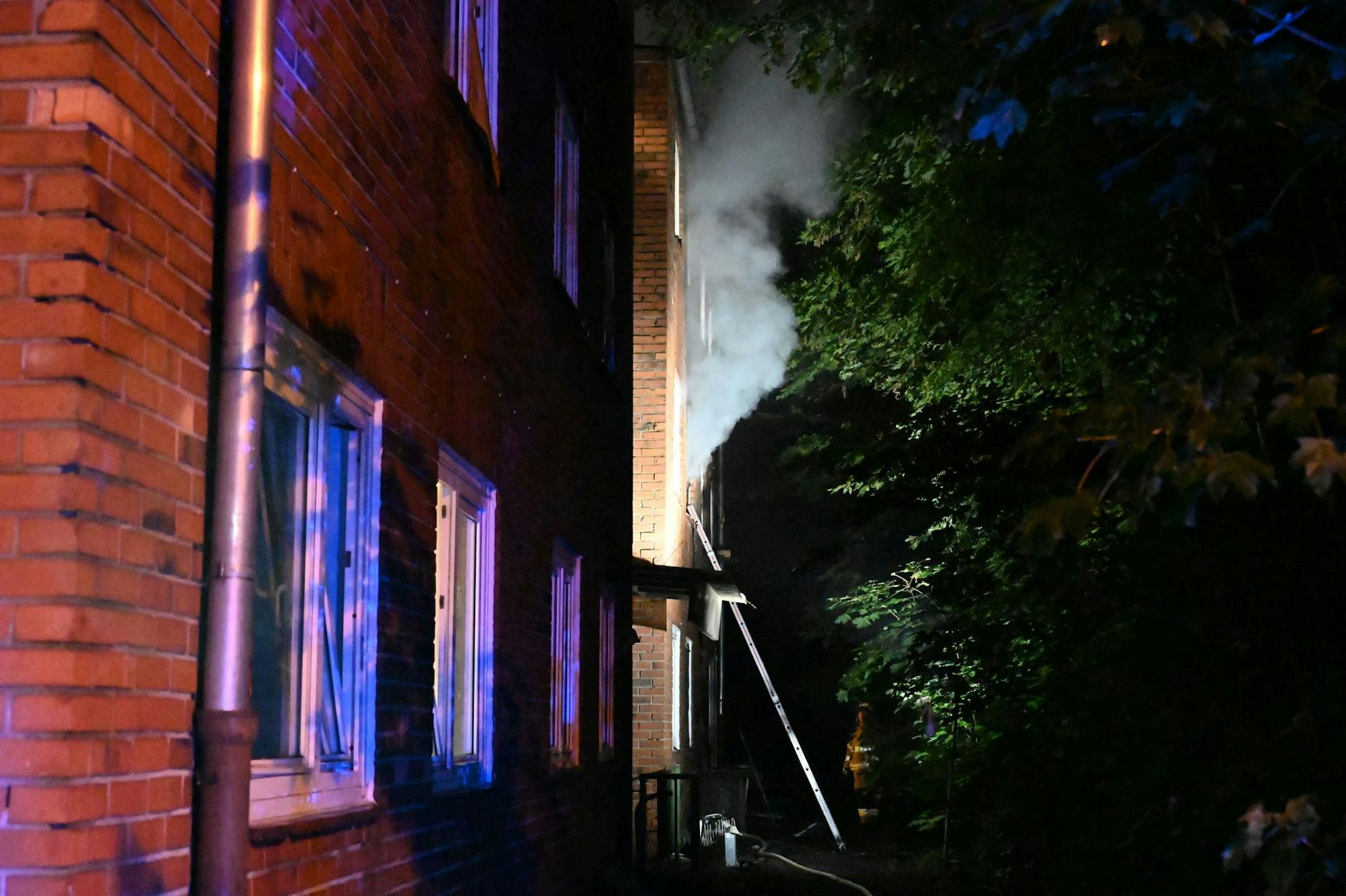 Feuer GEflüchtetenunterkunft Frechen II