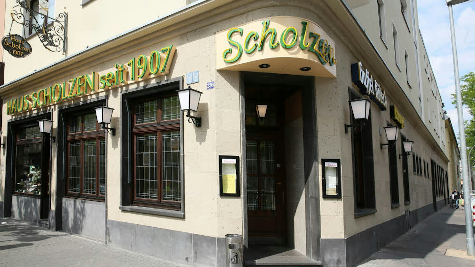 Haus Scholzen von außen.