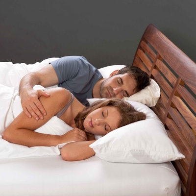 Traumkonzept_Gregorundjanineliegend