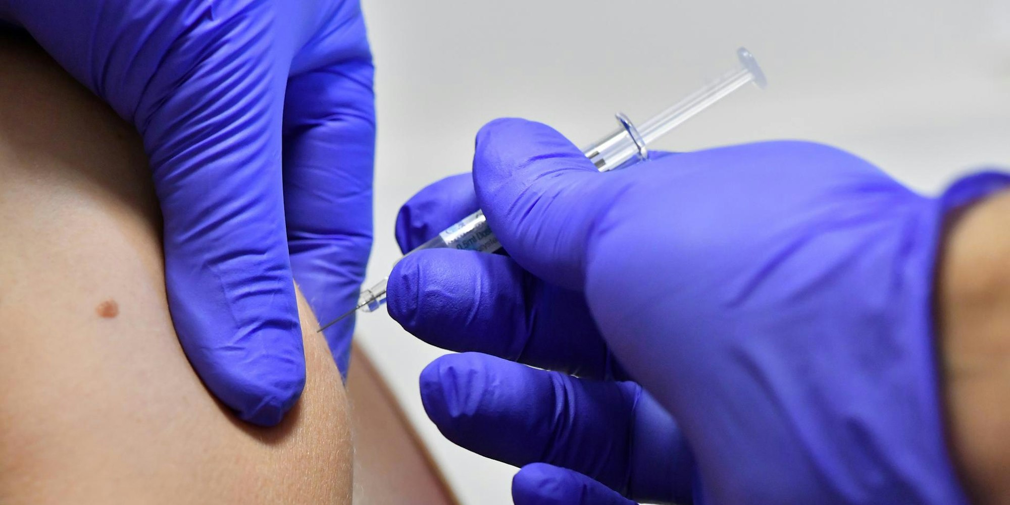 Symbolbild Grippeimpfung Corona