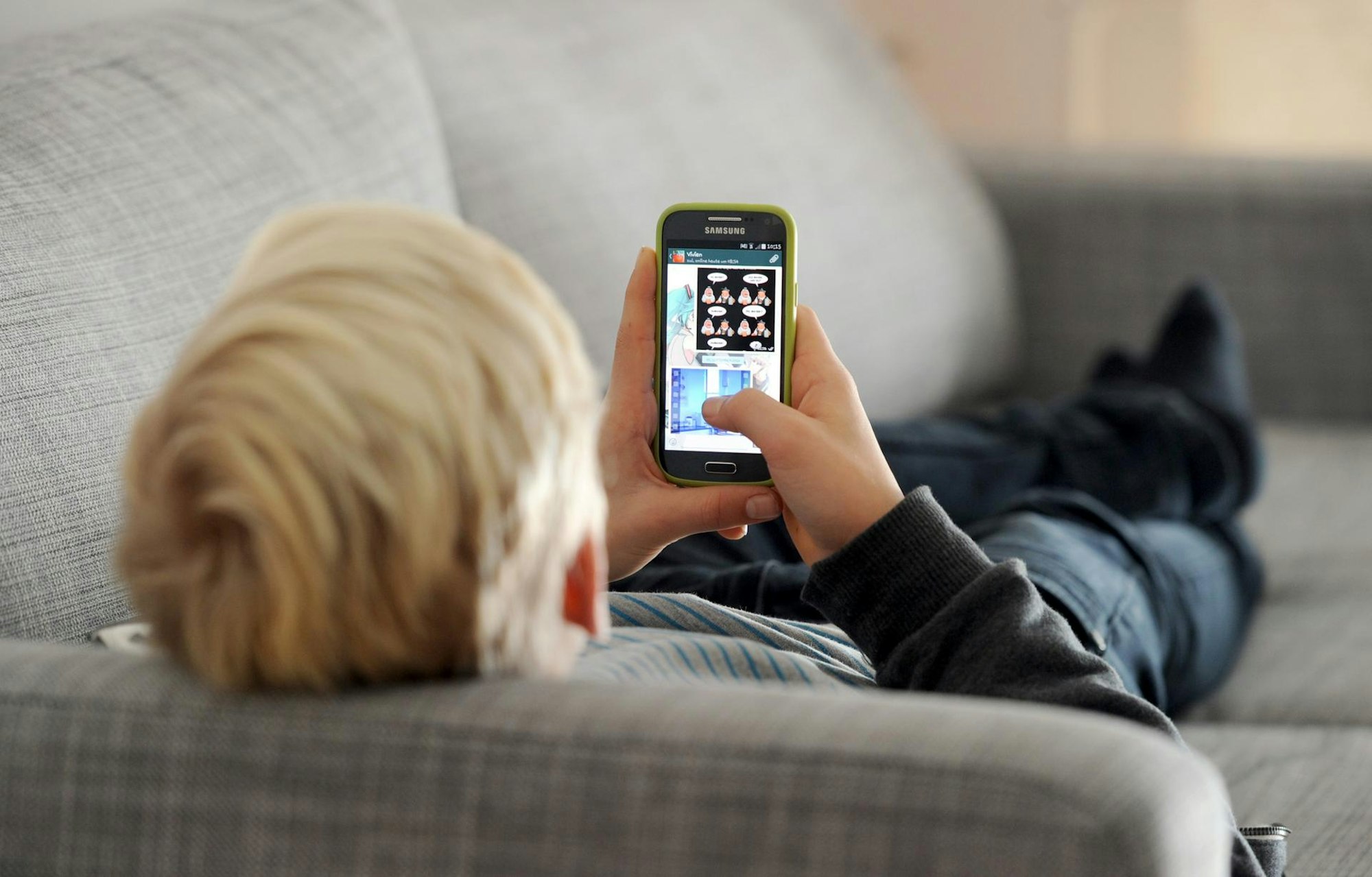 Jugendlicher_Smartphone-WHO