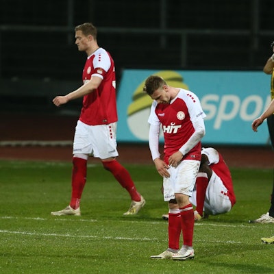 E6188DFA-DC1D-40A1-B759-24D859E26AC7