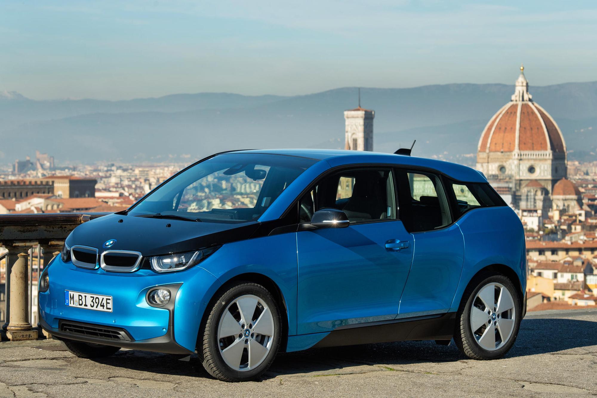 P90379381_highRes_bmw-i3-11-2016