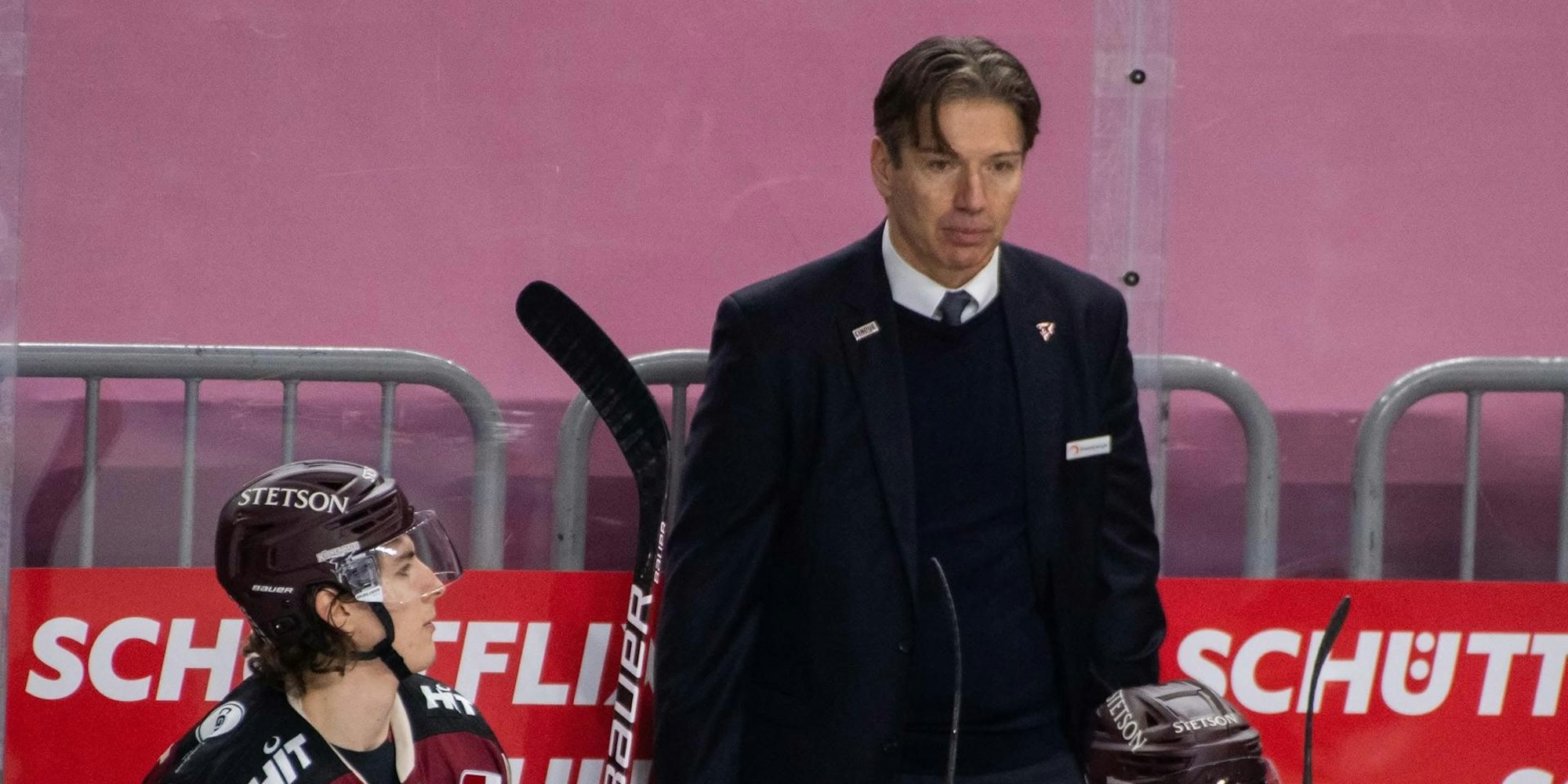 1F0DA944-9B1B-4E21-898C-2BFB873AE9BA