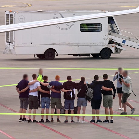 Kegelbrüder Flughafen 1807