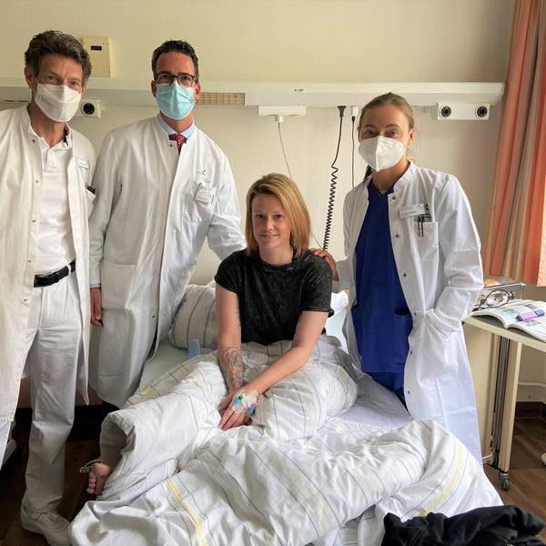 PatientinNadineMitÄrztenDesKlinikums