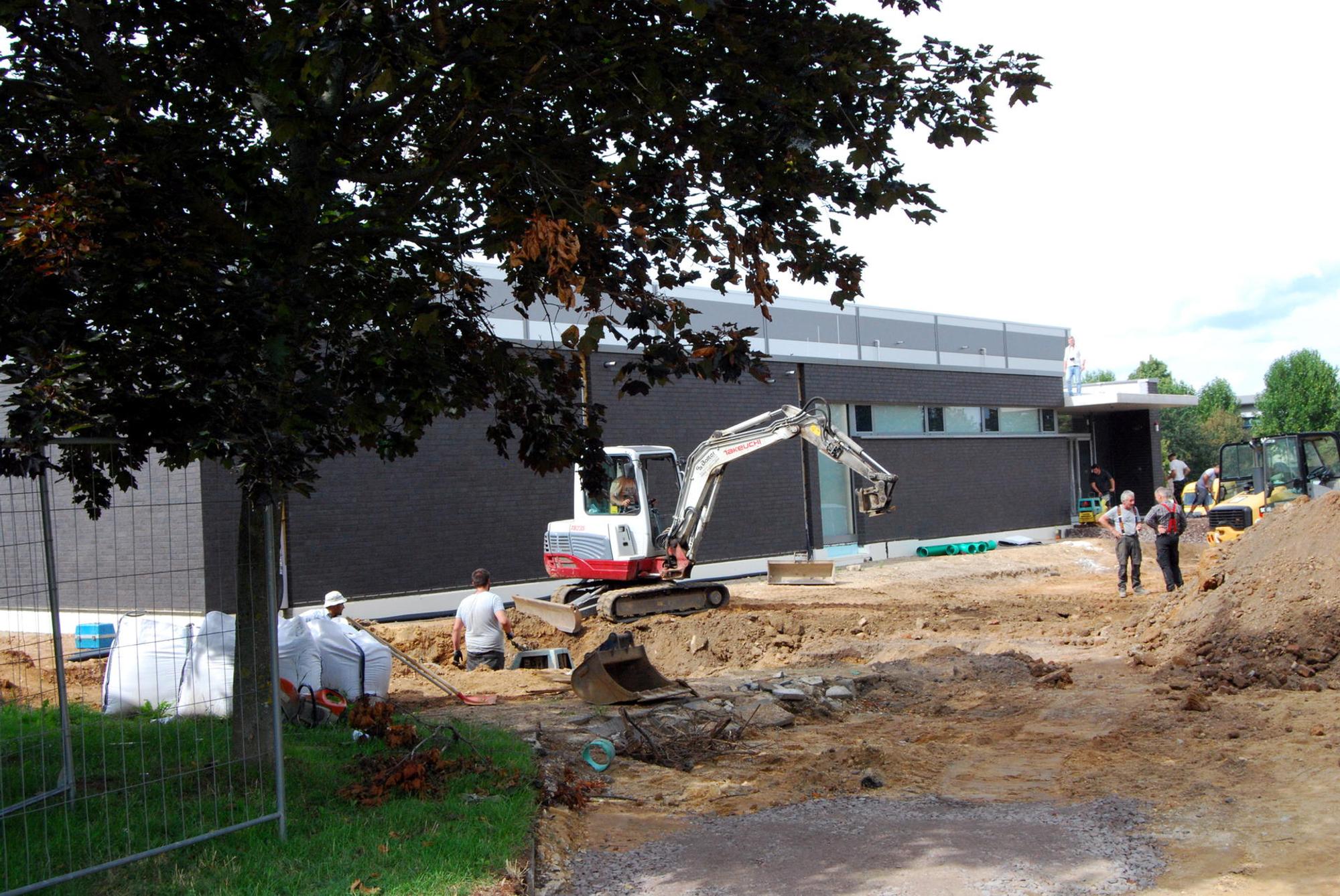 Dreifachsporthalle Außenanlagen