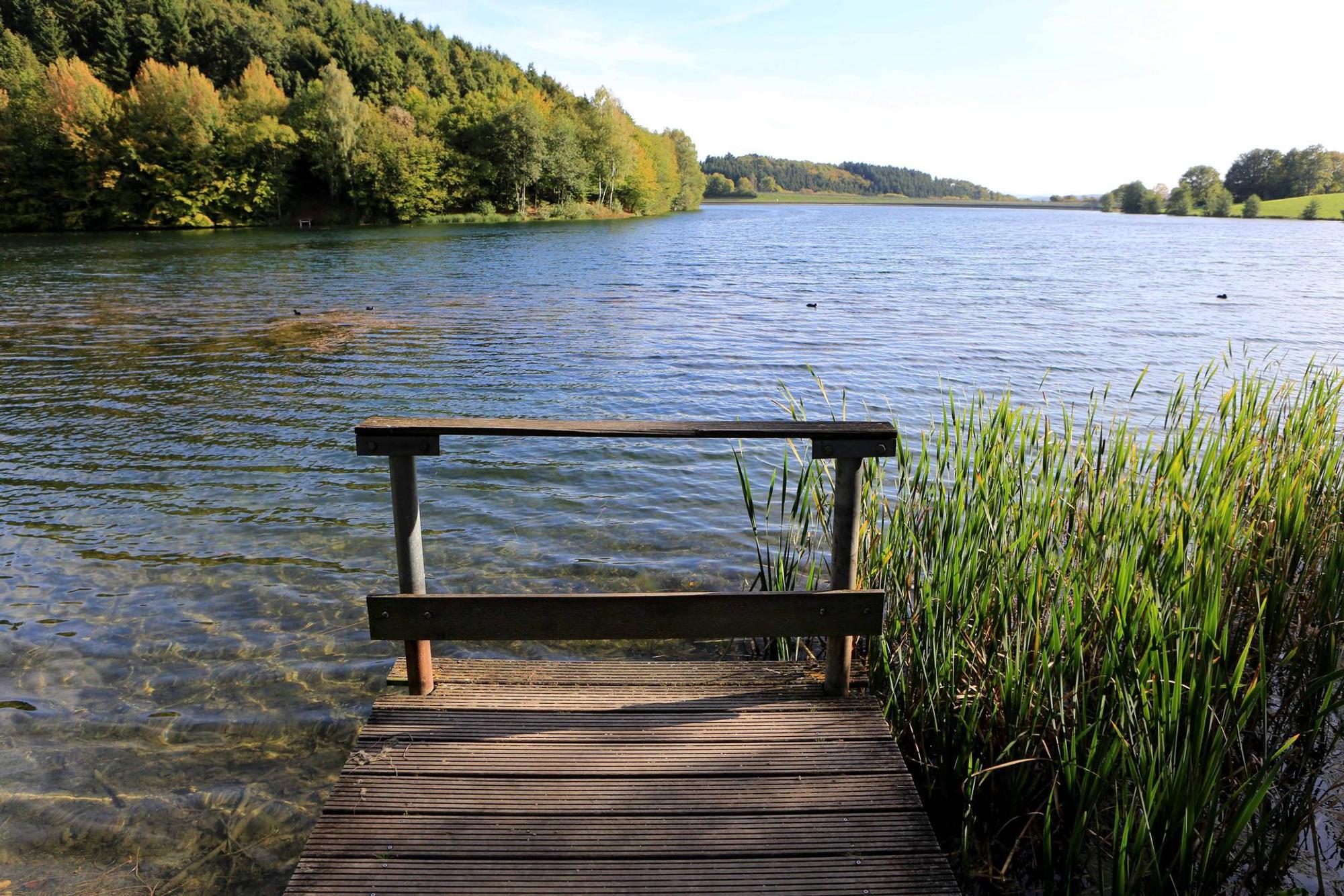 impressionen-vom-freilinger-see-in-der-eifel-imago