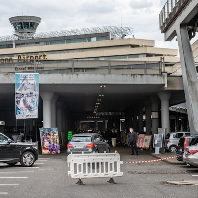 20200606-UWE-ParkhausGallerieFlughafen-005