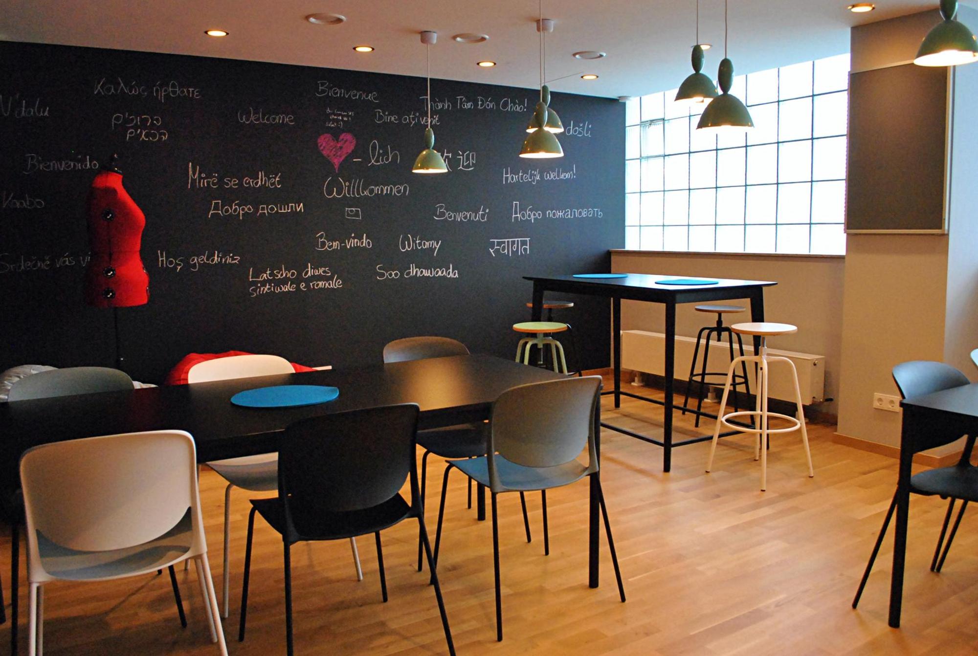 In der„ Creative Lounge“ können die Mieter, meist Studenten, gemeinsam arbeiten.