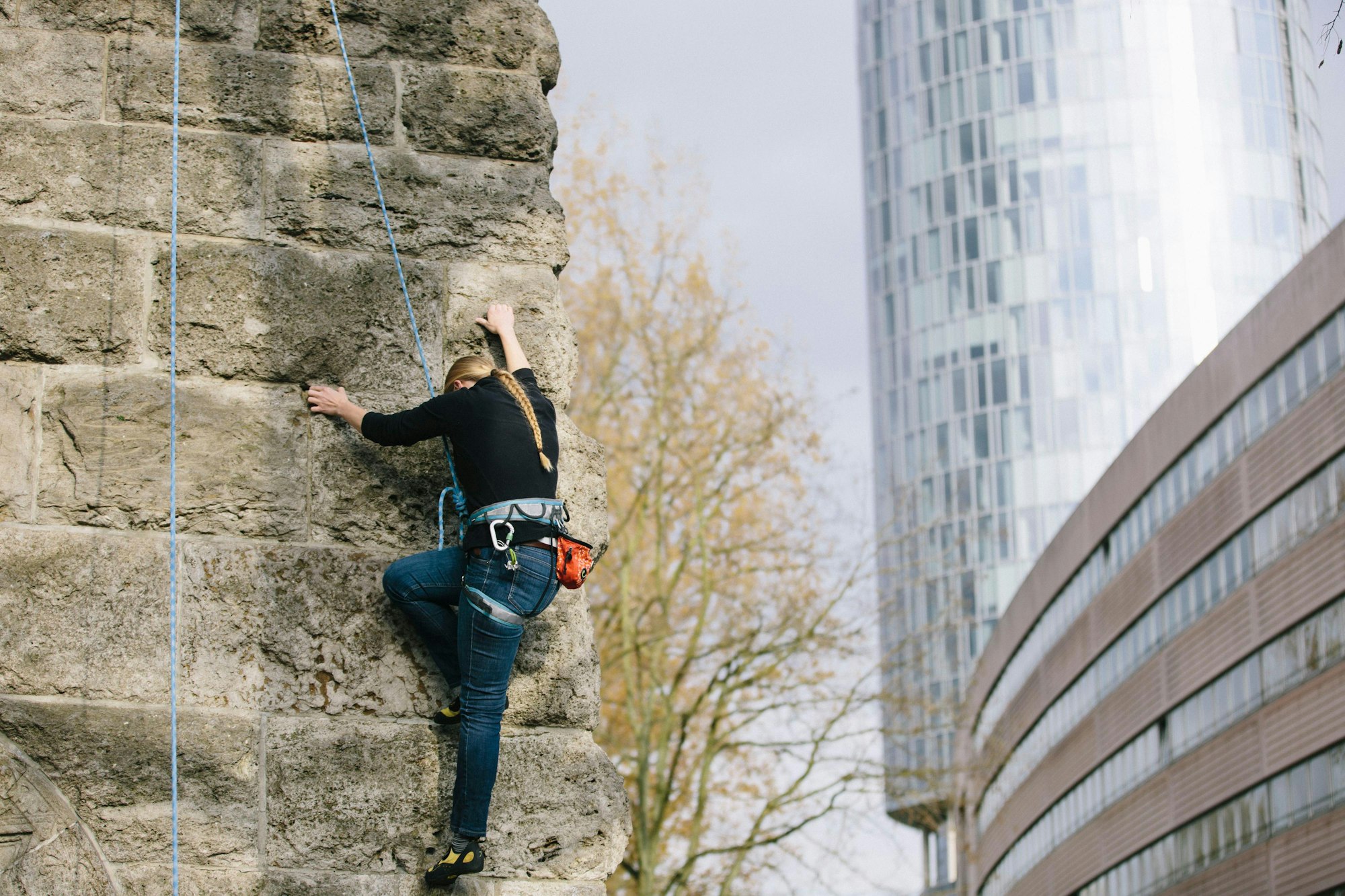 Klettern_Hohenzollernbruecke-0257