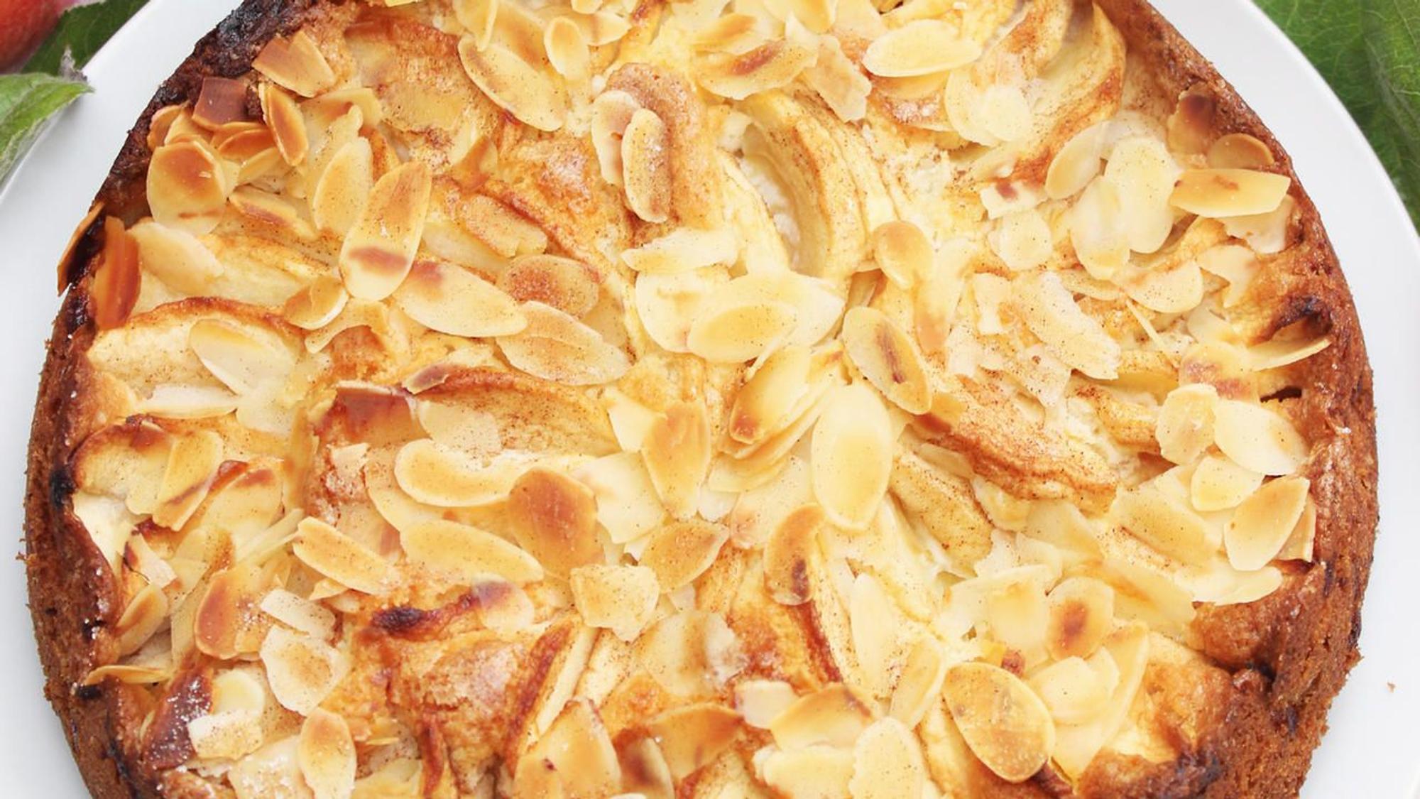 Apfelkuchen mit Mandelblättchen