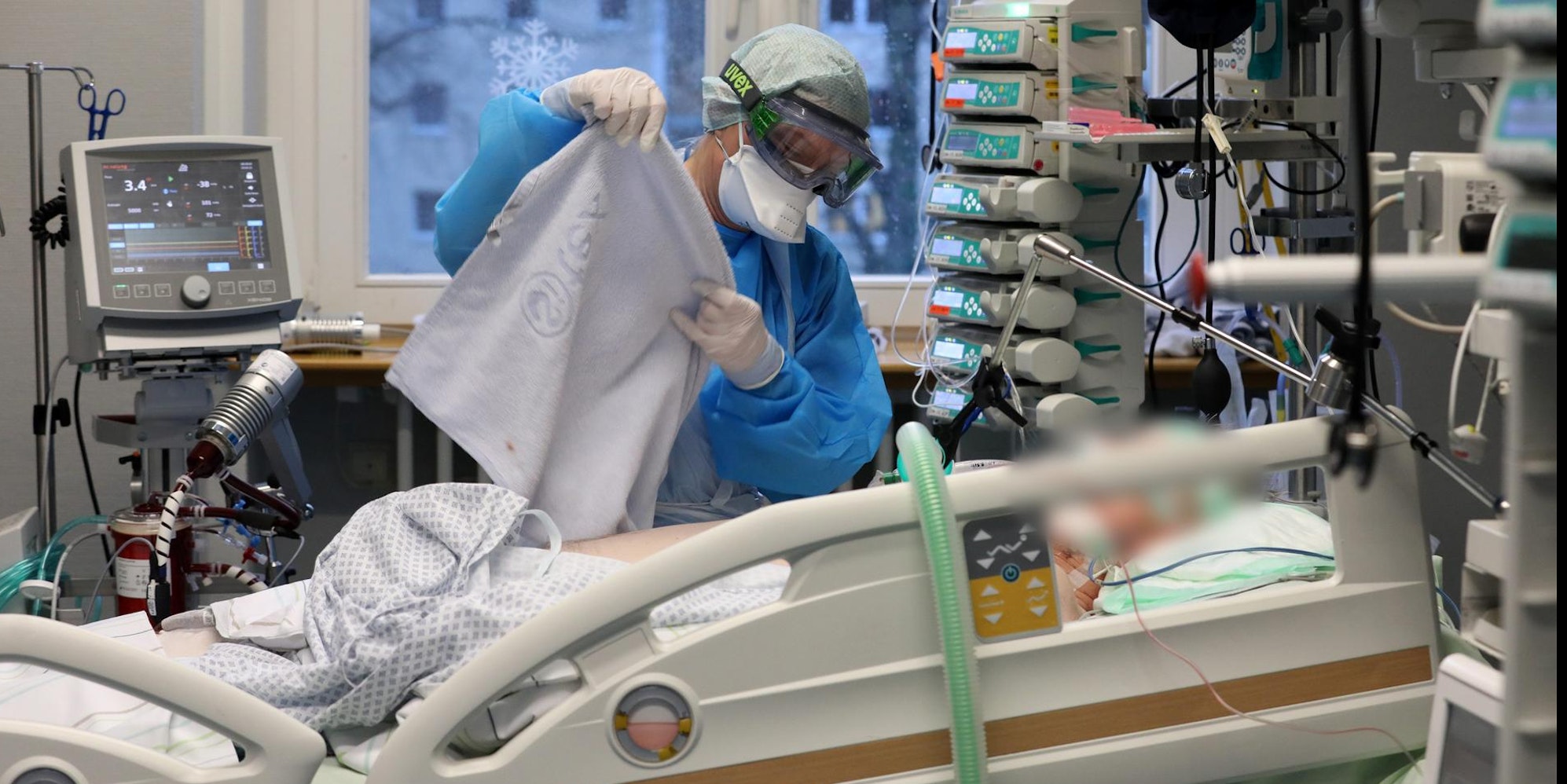 intensivstation Corona dpa