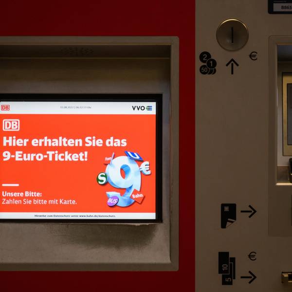 Symbol 9-Euro-Ticket