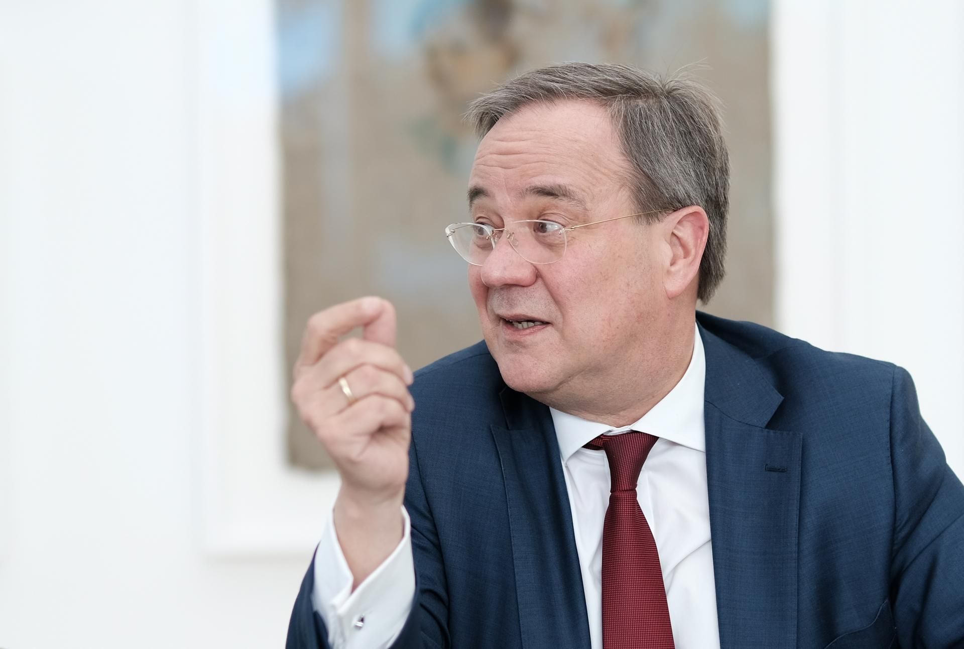 Armin Laschet Grönert 1
