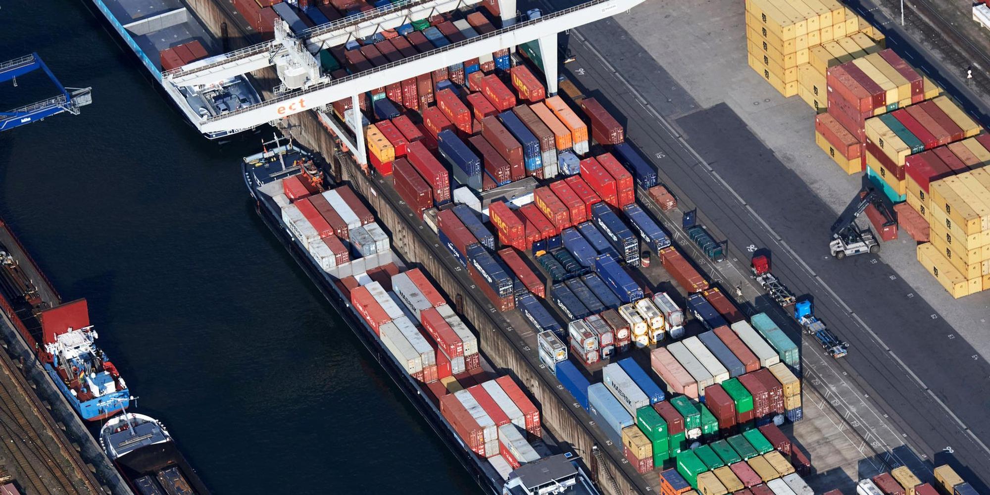 Schiffe containerhafen