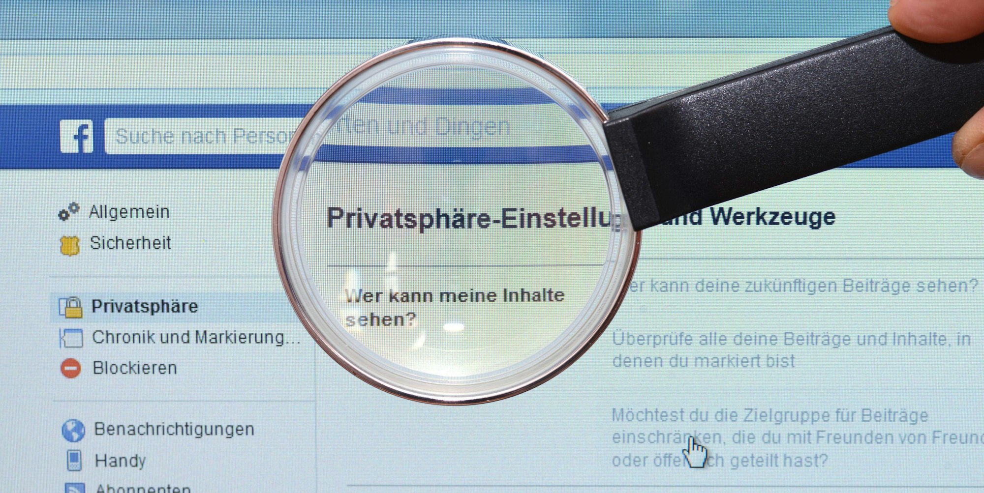 Facebook AGB Symbolbild
