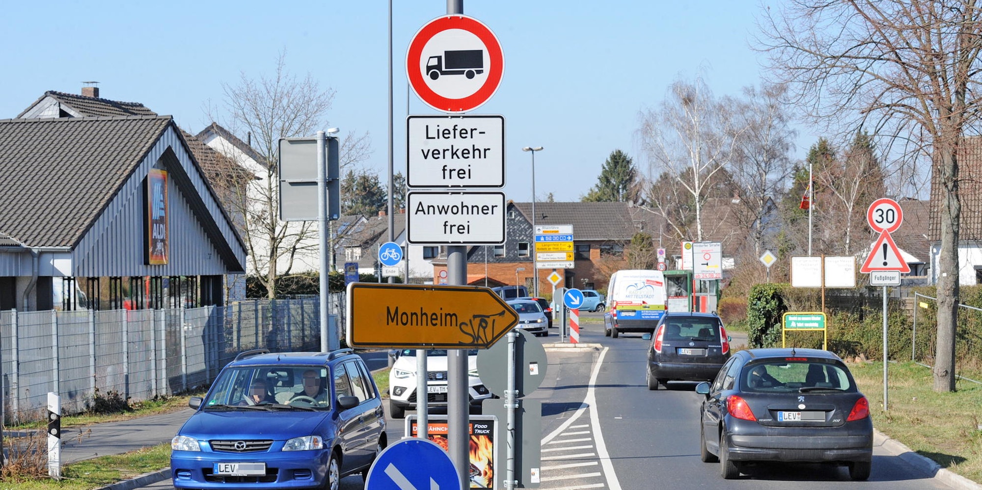 LE_hitdorf-ringstrasse_(2)