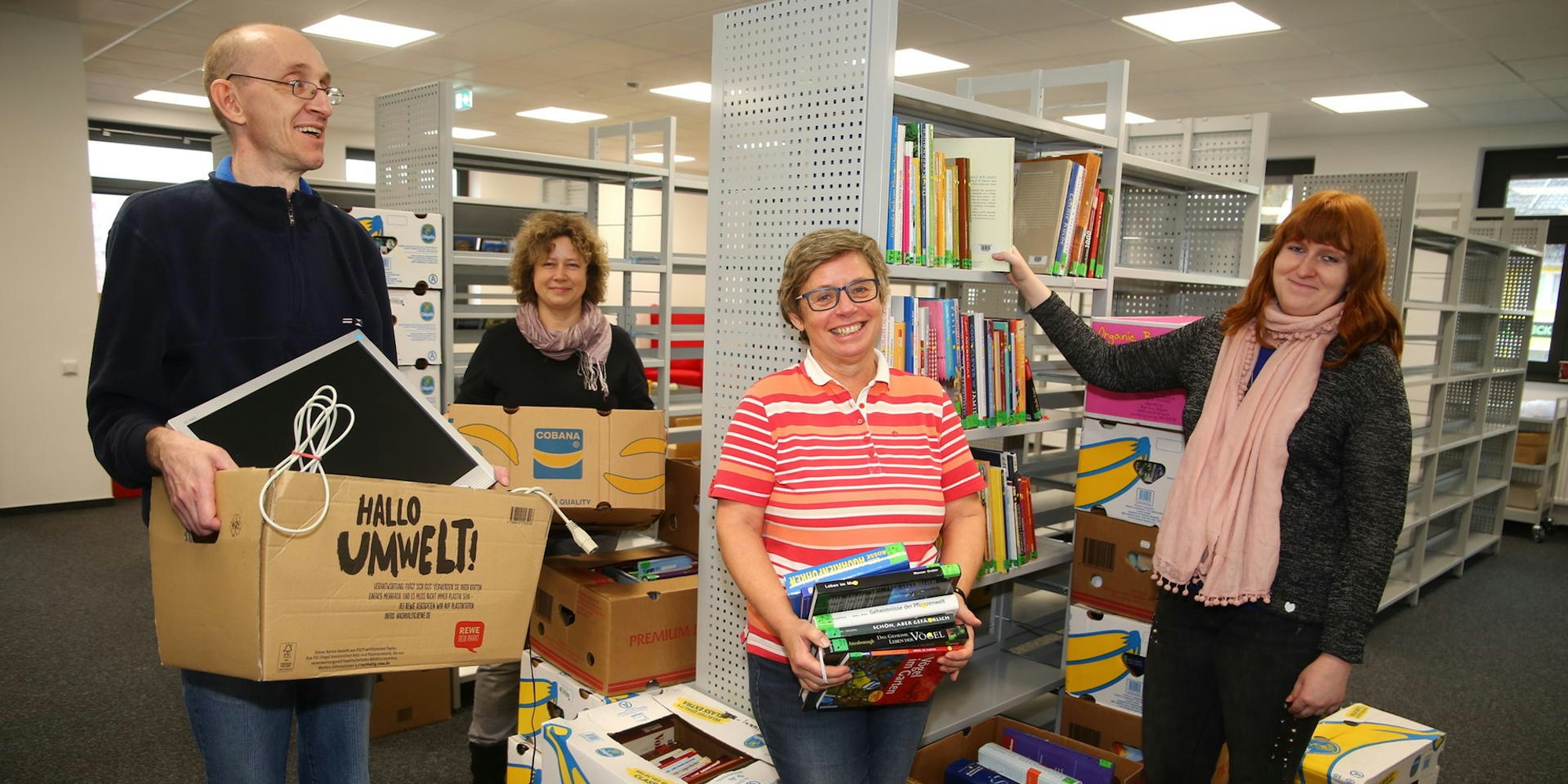 Kall_Bibliothek_Umzug_1