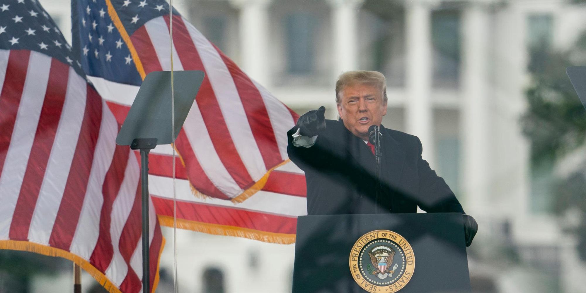Trump zeigt