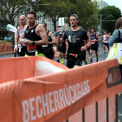 Köln Marathon Becher