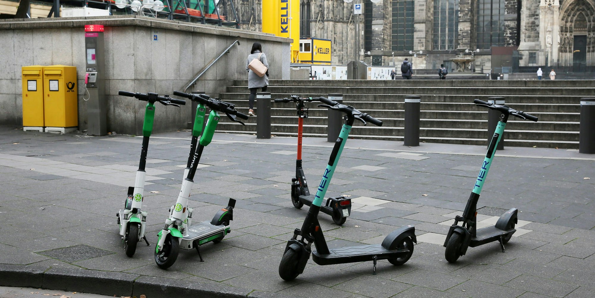 E-Scooter Köln Dom GOYERT