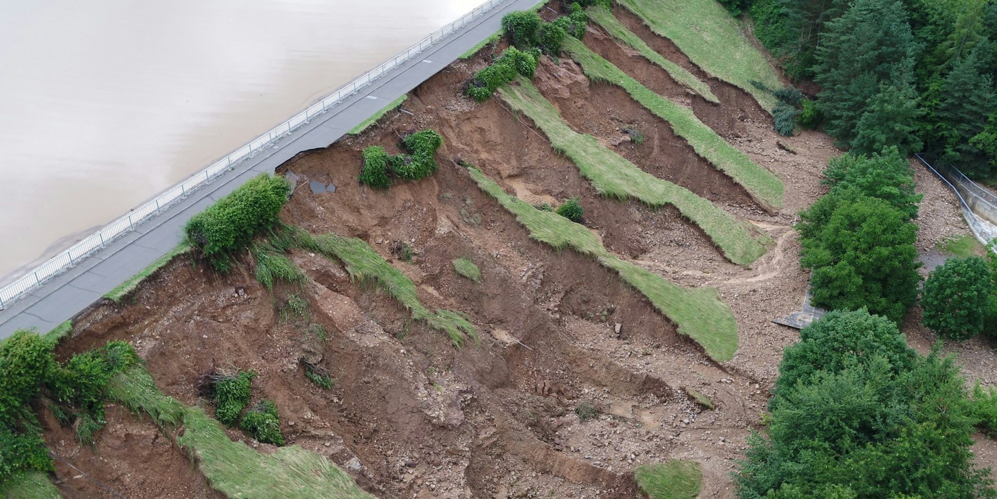 Steinbachtalsperre_Damm_2