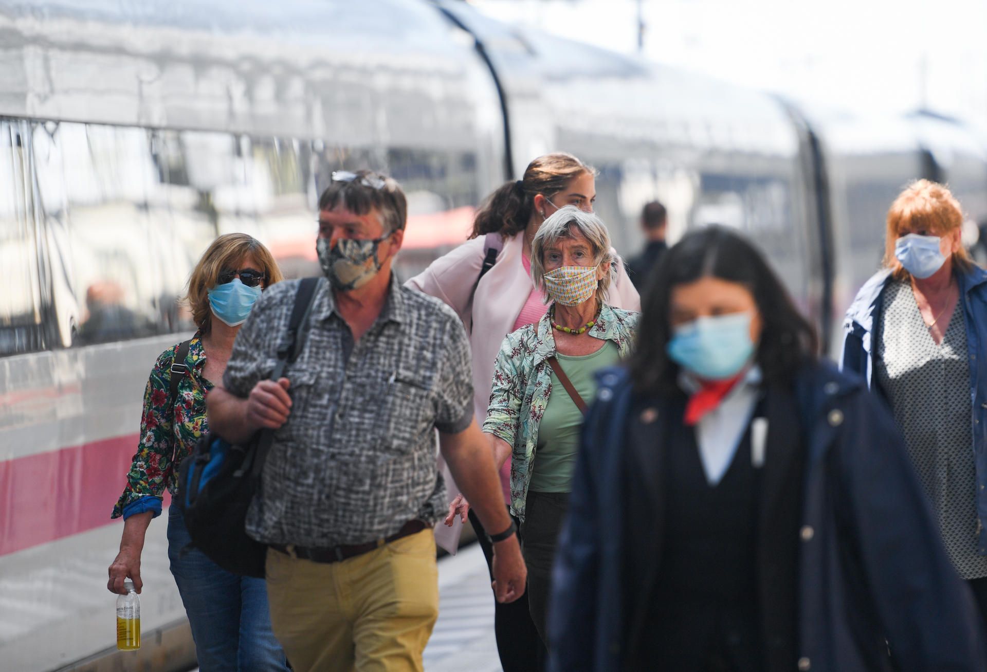 Coronavirus_Bahn