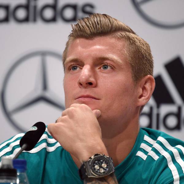 Kroos Header IV