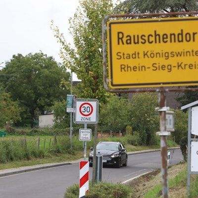 tempo_30_zone_am_tor_rauschendorf_1