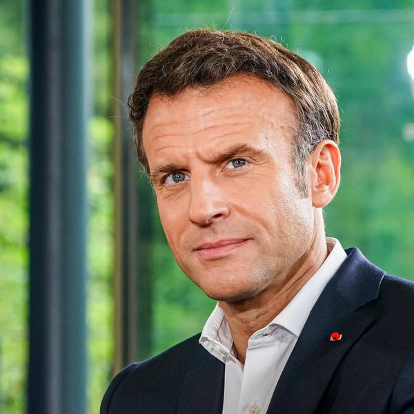 Macron 280622