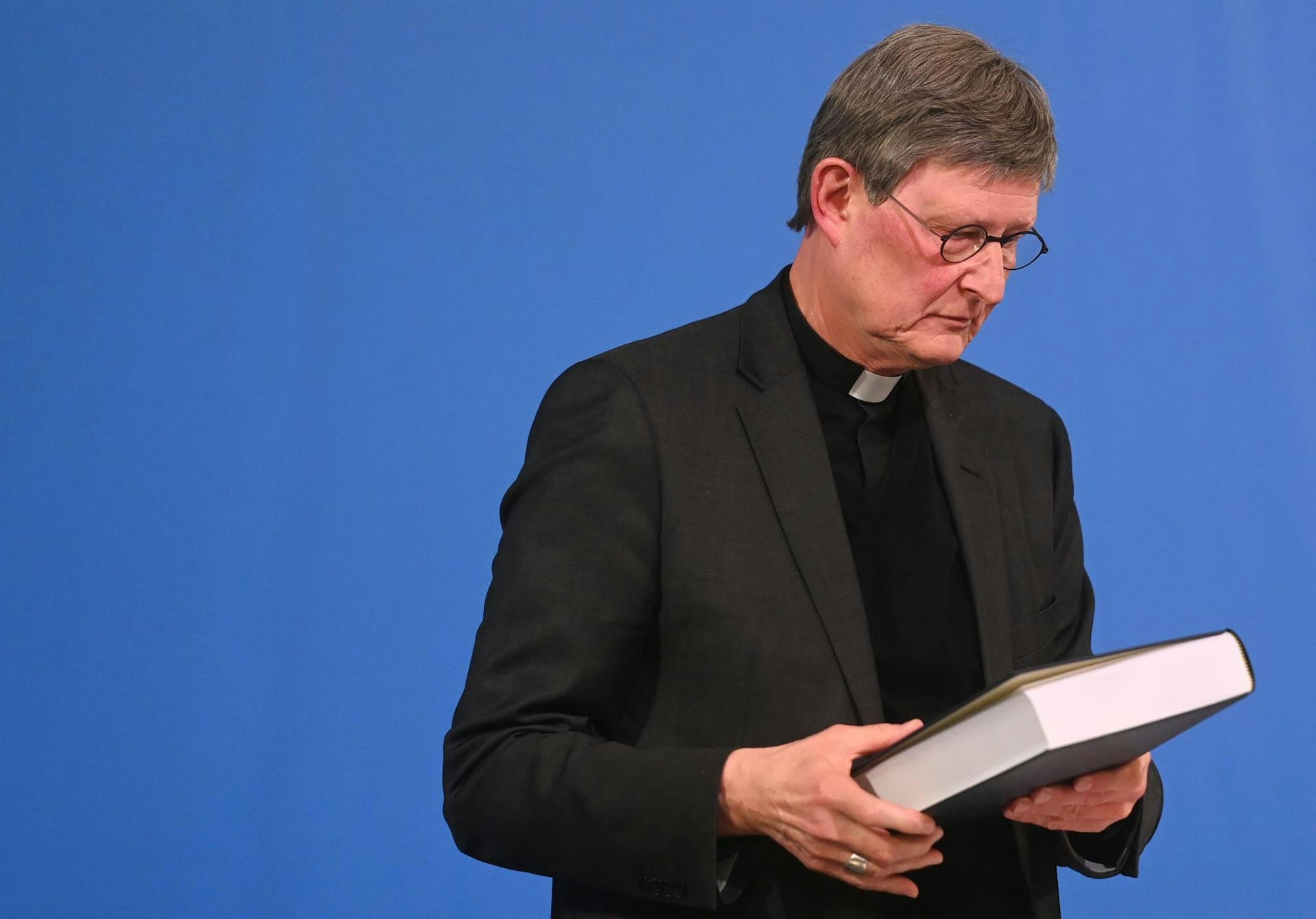 Woelki mit Gutachten