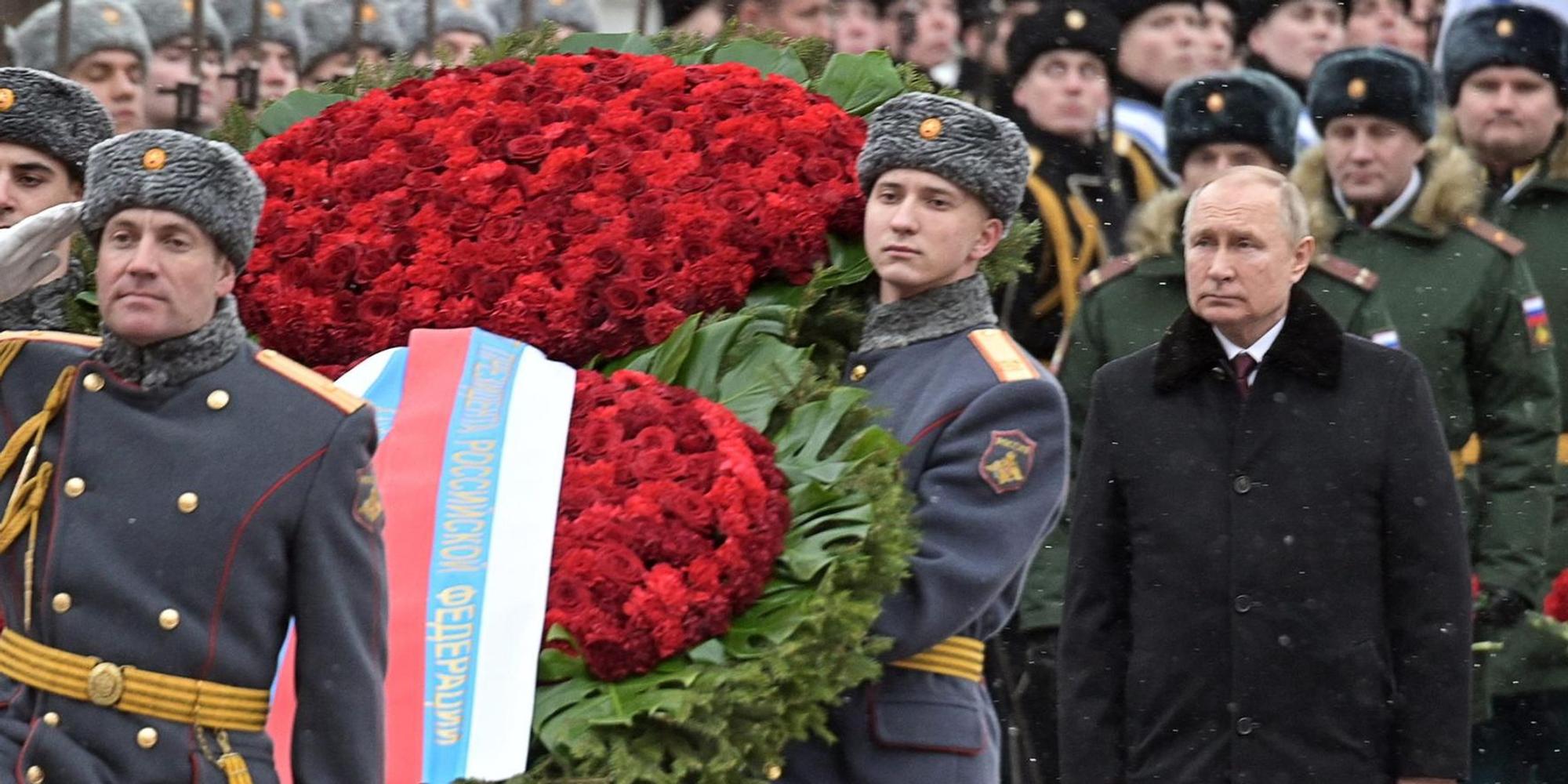 Putin Kranzniederlegung 080622