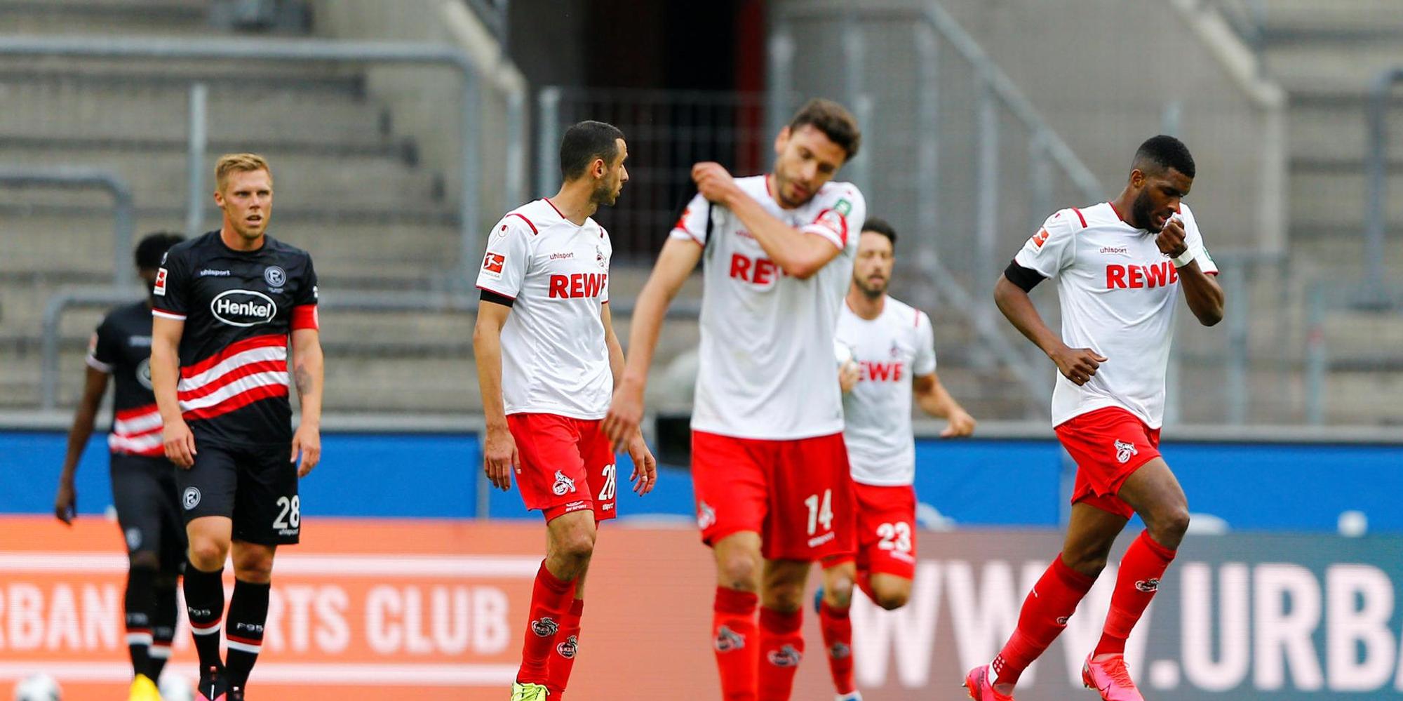 Kölner Spieler gegen Augsburg