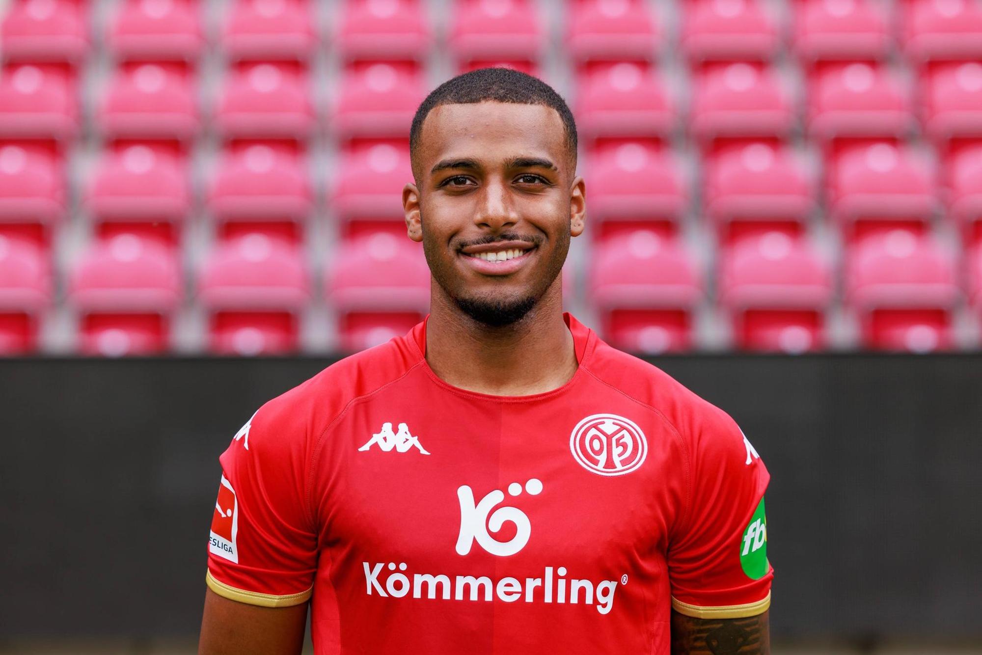 Mainz trikot B 14