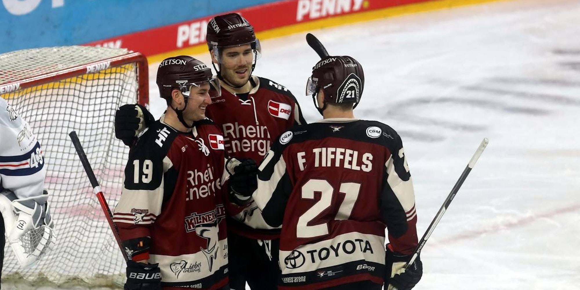 9C9290C4-247D-4EF7-BC53-B11E7E8DFB25