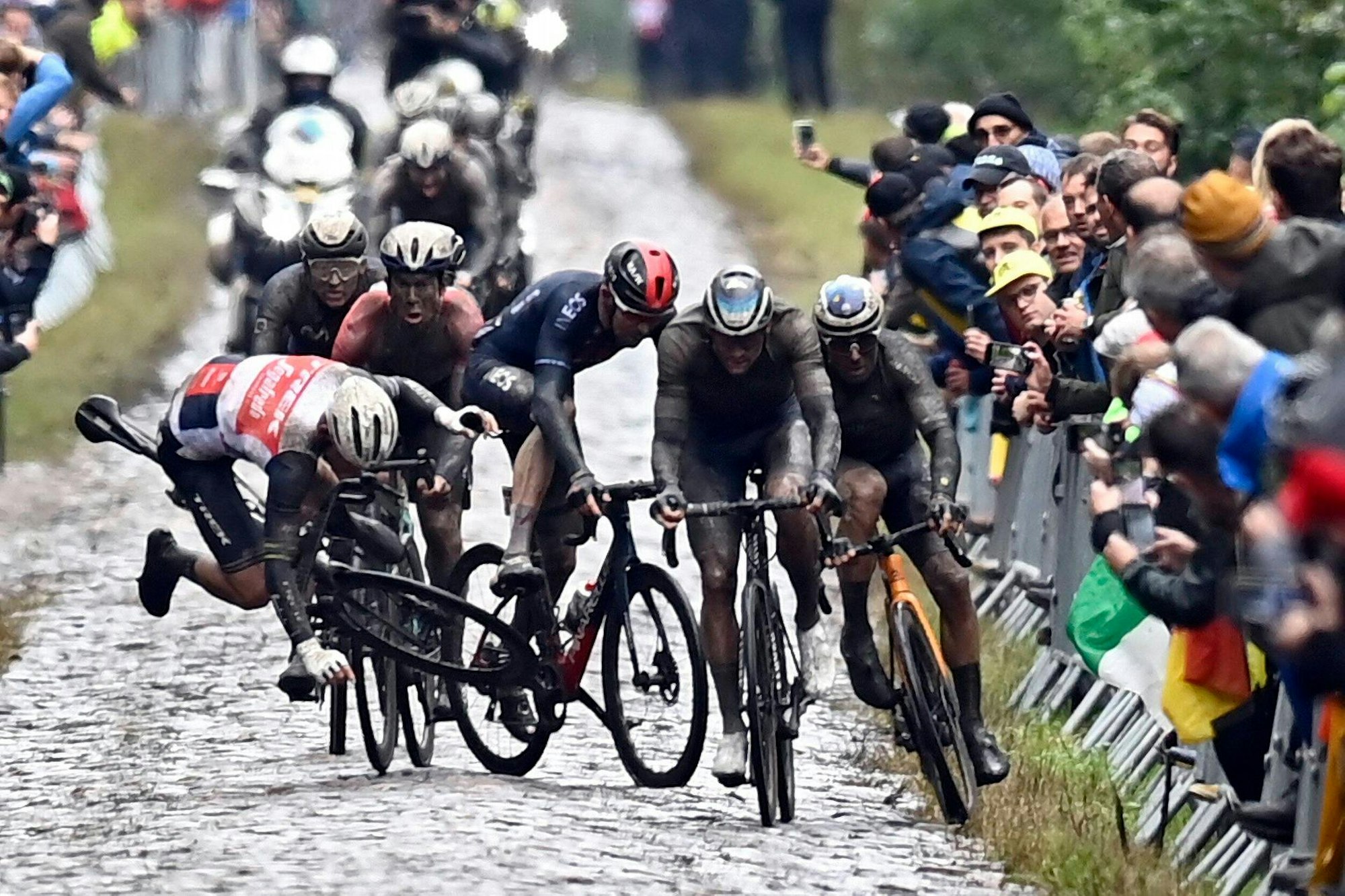 Sturz Roubaix