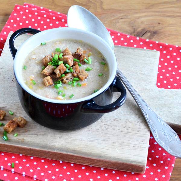Gebrannte Grießsuppe