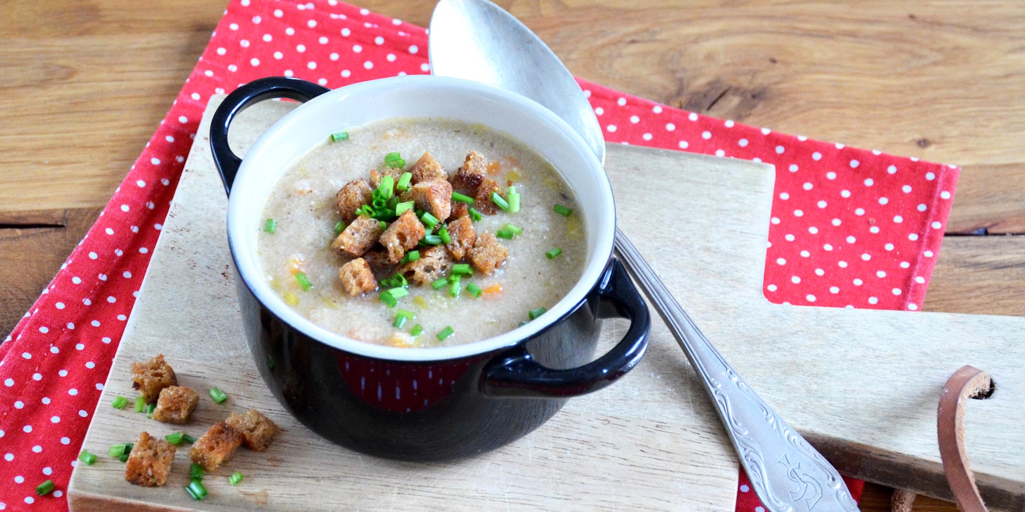 Gebrannte Grießsuppe