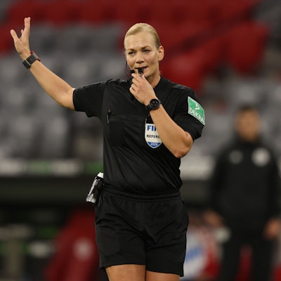 BA9FF644-1EAA-49E4-B9B8-F261F3B1CE55