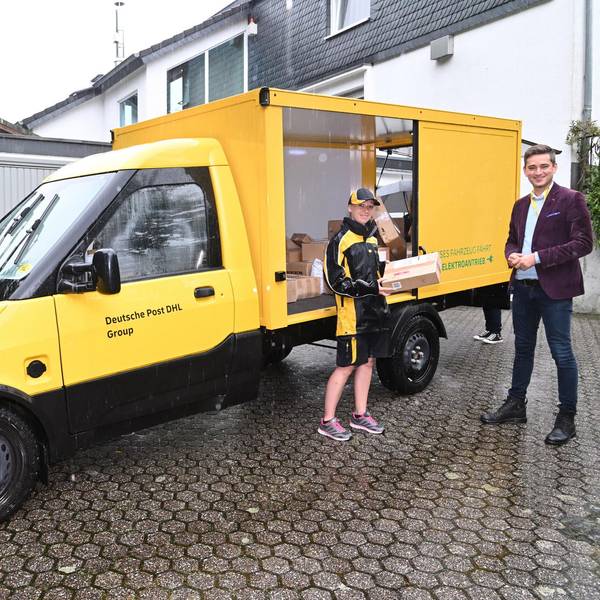 Elektro-Fahrzeuge Post Overath 140721