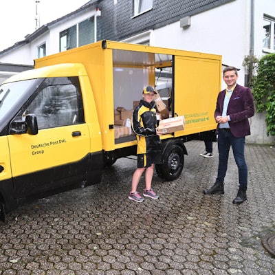 Elektro-Fahrzeuge Post Overath 140721