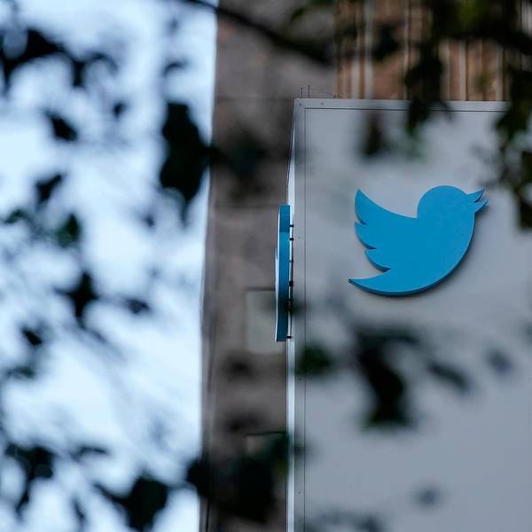 Twitter AP 311022