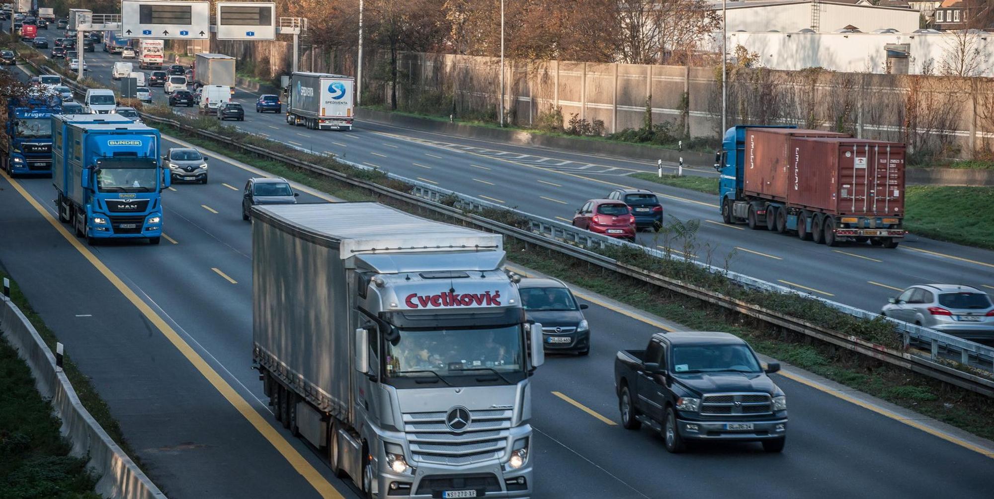 A3_autobahn-manfort_leverkusen_ALF_3483