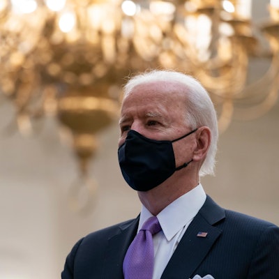 Biden Kronleuchter ap