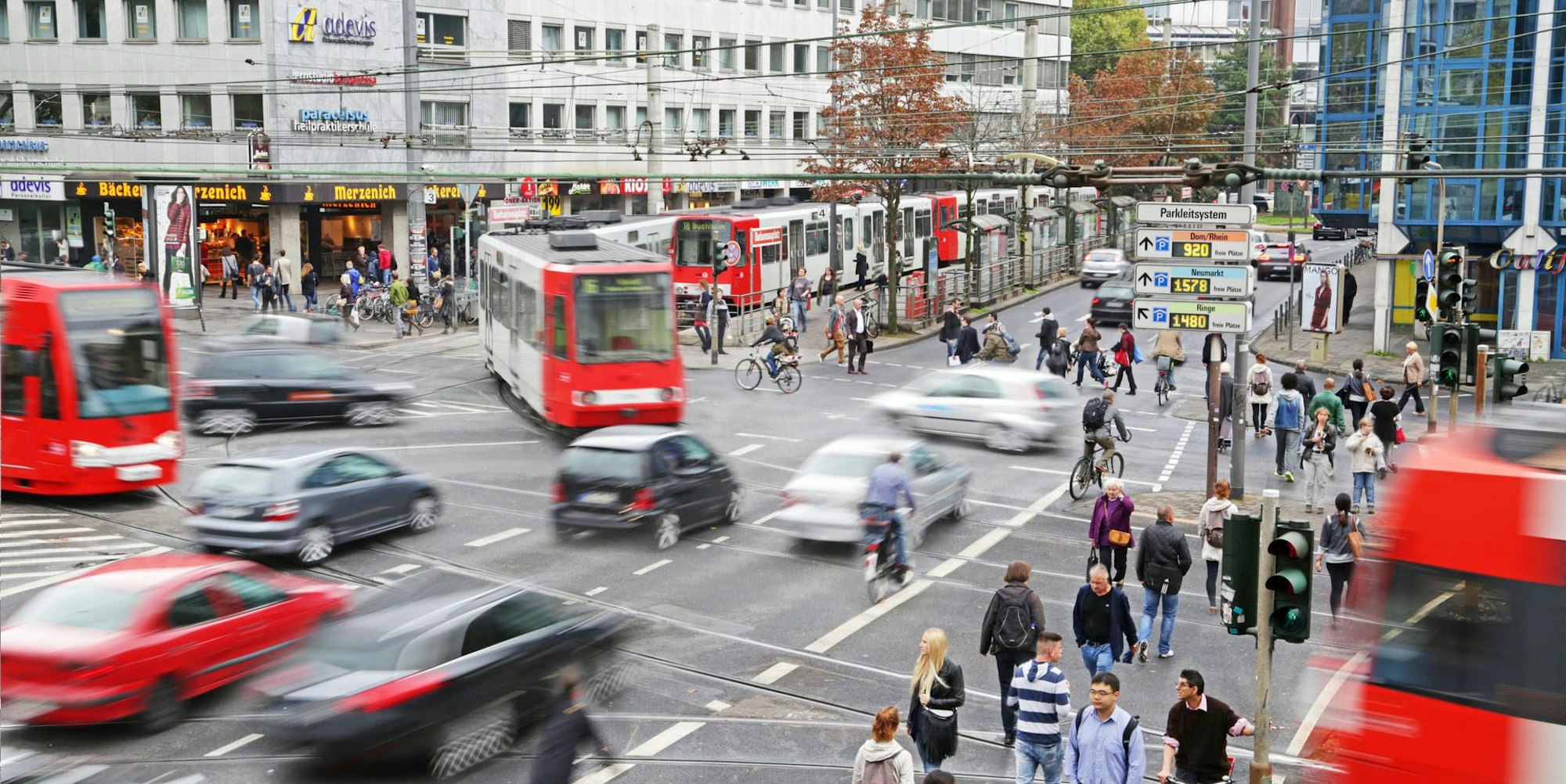 Barbarossaplatz Verkehr HEINEKAMP