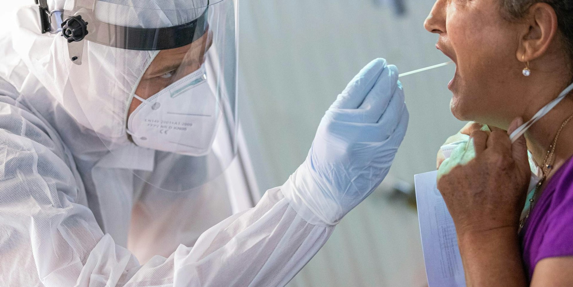 Symbolbild Rachenabstrich