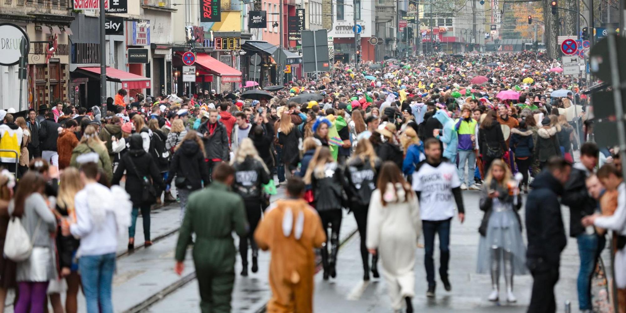 Zülpicher Straße Karneval Symbolbild Meurer