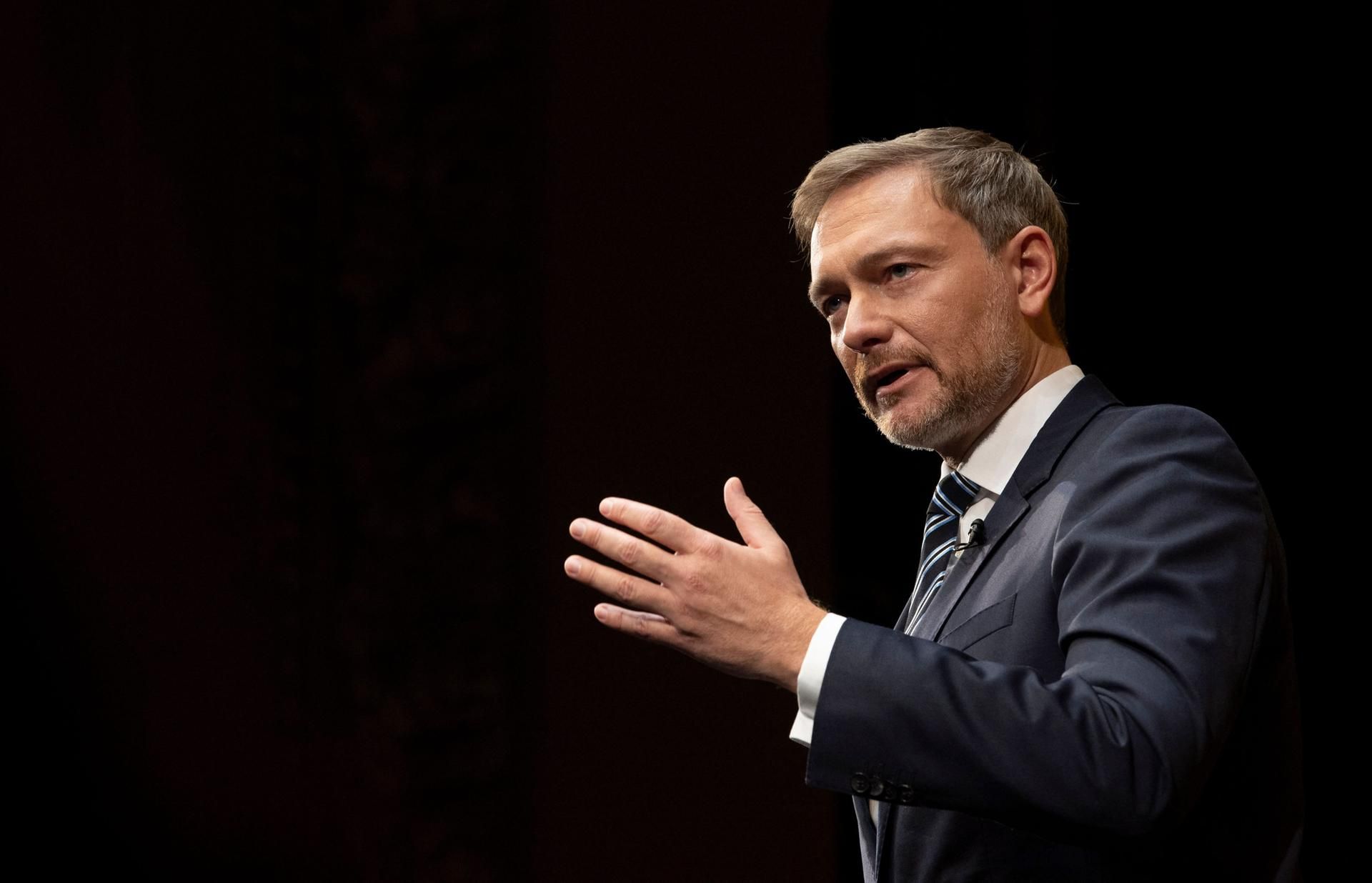 Christian Lindner 100122