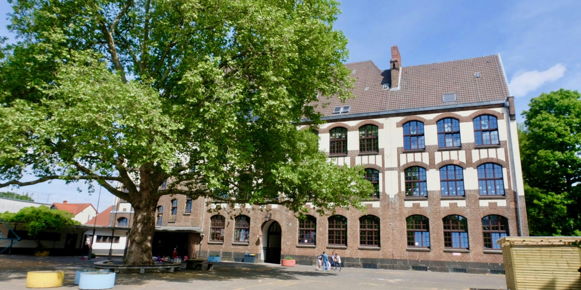 Schulhof GGS Müngersdorf_1